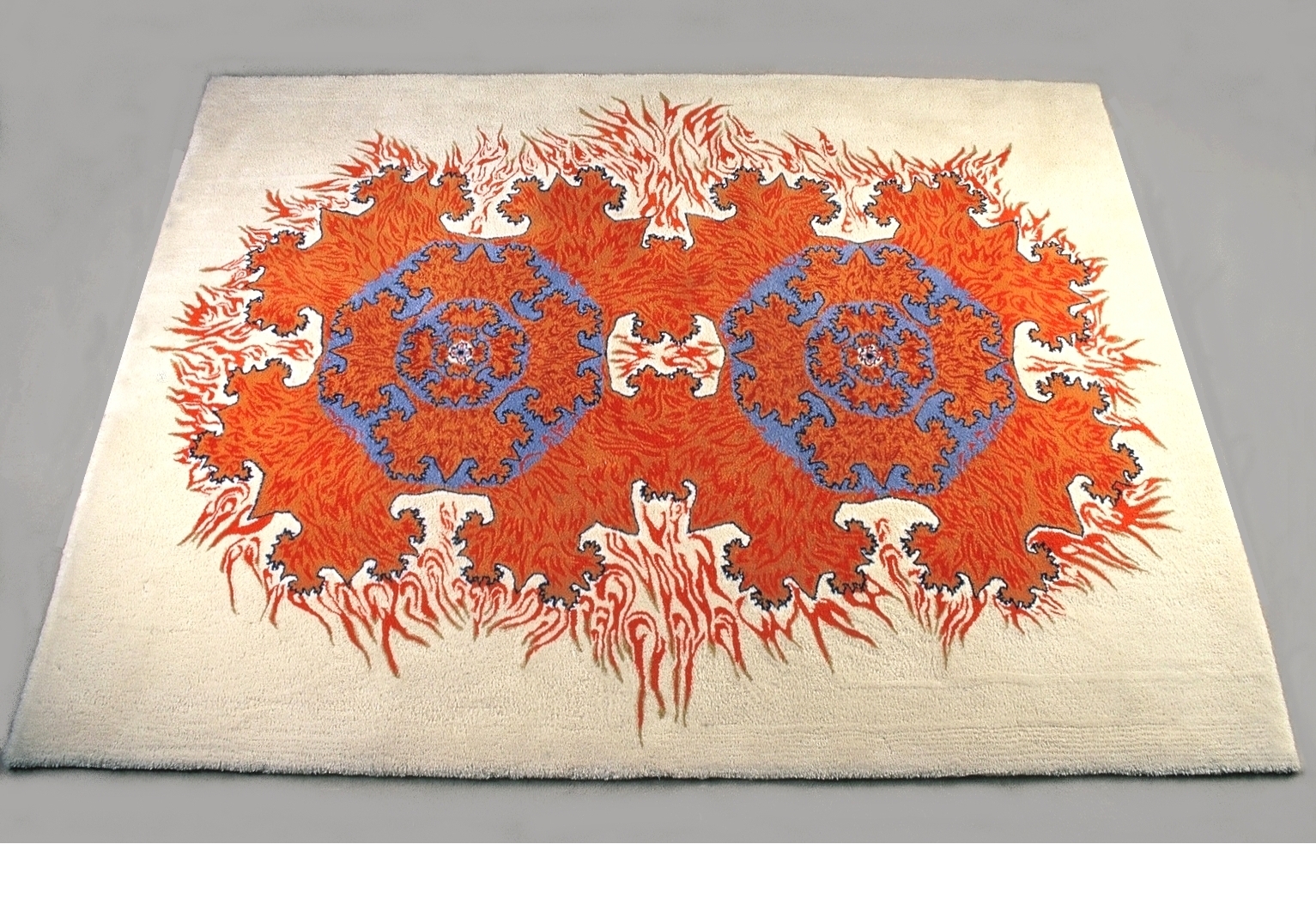 Flame carpet | Vlammentapijt, 1995, hand tufted, wool, 190 x 260 cm